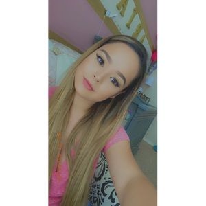 Meet your Posher, Dayana